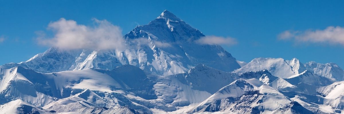 Pai escala o Monte Everest por uma razão poderosa