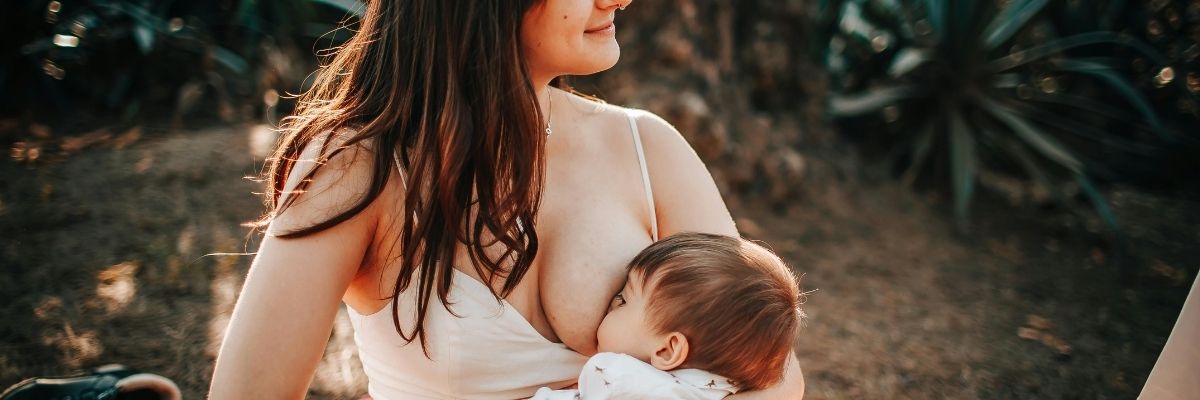 Nova lei nos EUA protege mães que amamentam
