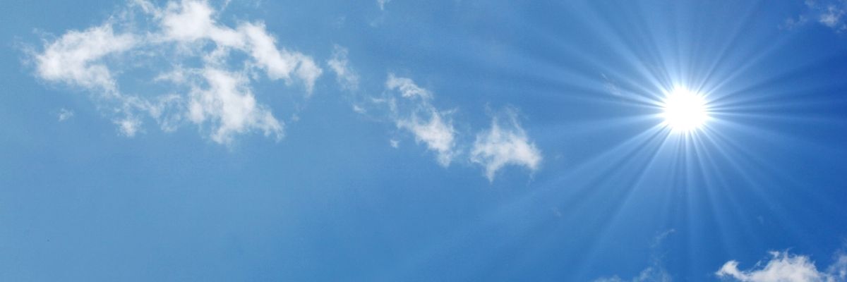 A tendência de verificar o UV entre adolescentes