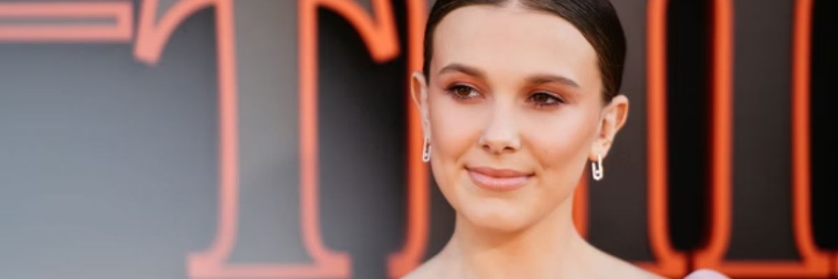 Millie Bobby Brown anuncia maternidade e celebra família