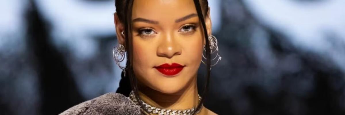 Rihanna e espera o terceiro filho com nome começando em R